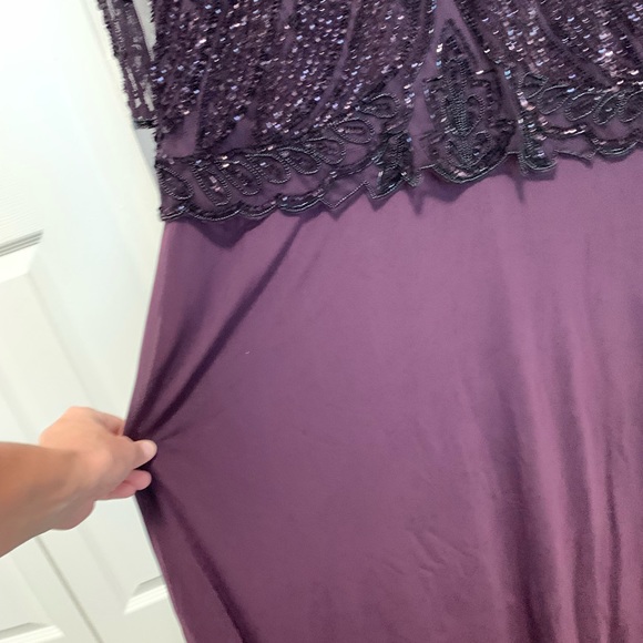 Mother’s of the bride dress pizarro night make size 10 dark purple - Picture 8 of 8